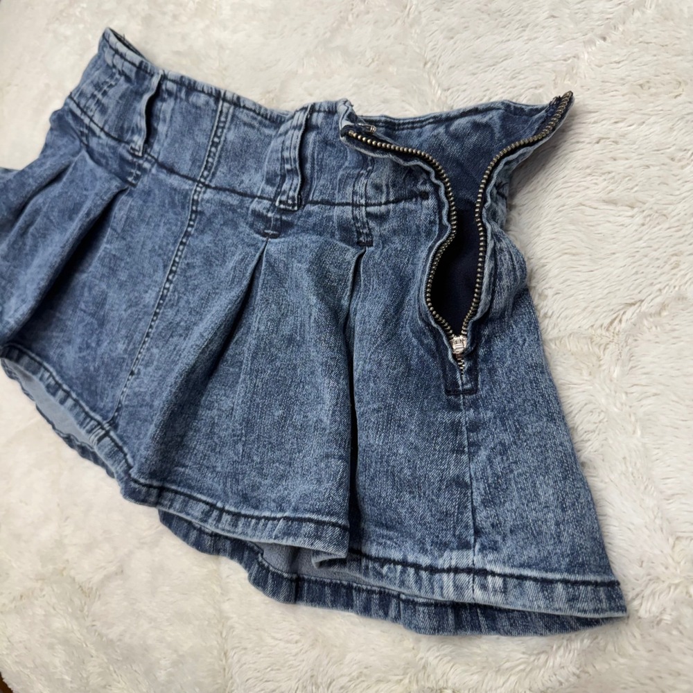 Y2K Pleated Denim Micro Mini Skort Acid Wash Low Rise M Coquette Twee MaddenGirl